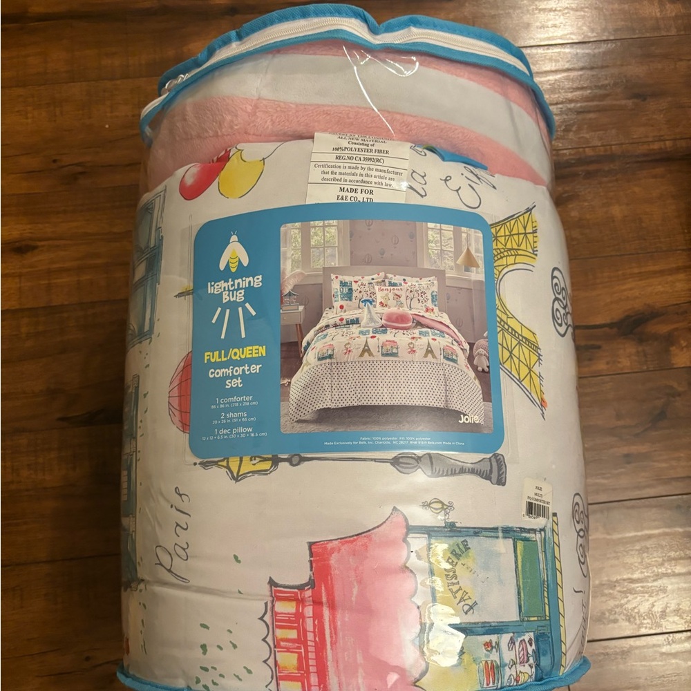 Lightning bug Paris full queen, four-piece comforter